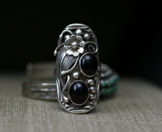 Vintage Native American Navajo Sterling Silver Foliate Black Onyx Ring 6.  75