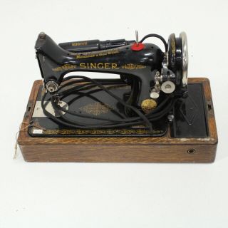 Vintage 1946 Singer Sewing Machine 99K 453 4