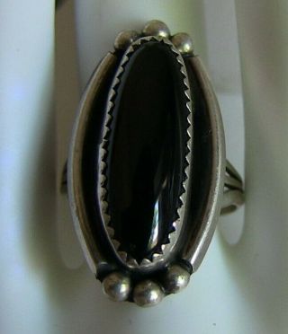 Vintage Navajo Handcrafted Oval Black Onyx & Sterling Silver Ring