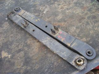 Vintage John Deere Tractor - Cat 1 - 3 Point Lift Arms 105226 - Nos