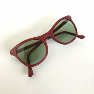 Vintage 1950 ' s 60 ' s Candy Apple Red Semi Cat Eye Sunglasses Glass Lens 2