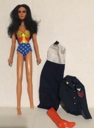 Vintage Mego 1970s Wonder Woman Lynda Carter 12” Doll With Diana Prince Outfit
