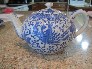 Vintage Phoenix Bird,  " Flying Turkey " Blue & White 4 Cup Teapot & Cover - Japan