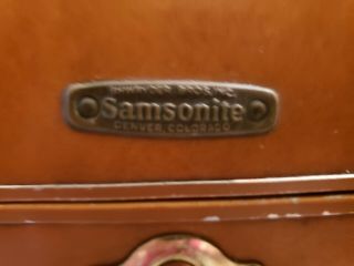 Vintage 1960s Brown Samsonite Train Cosmetic Case Luggage w tray and KEY 3