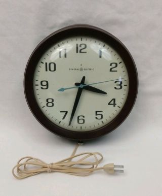 Vintage General Electric Ge 2008 - A Analog Wall Clock 10.  5 " 120v Made Usa