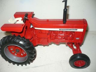 Vintage International 826 Tractor 1/16 Wf Ih