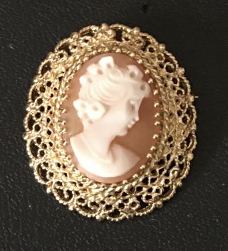14k Yellow Gold Shell Cameo Pin,  Pendant For A Necklace,  Vintage,  9.  7 Grams