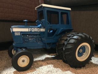 Vintage Ertl 1/12 Scale Die Cast Ford 9600 Toy Farm Tractor Dual Wheels Rare