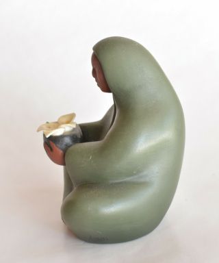 Vintage Tlalli Pottery Diego Rivera Inspired Figurine Woman w/ Calla Lillies 5