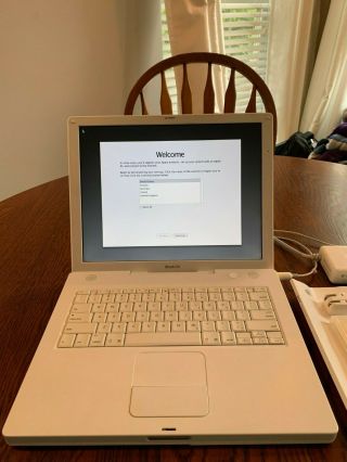 Vintage Apple iBook G4 14 - Inch Laptop 933 MHz / 128MB / 40 GB 4