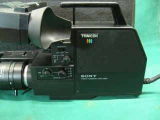 Vintage Sony HVC - 2200 Trinicon Professional Color Video Camera Camcorder & Case 2