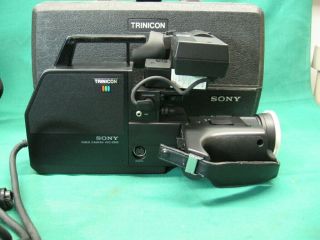 Vintage Sony HVC - 2200 Trinicon Professional Color Video Camera Camcorder & Case 6