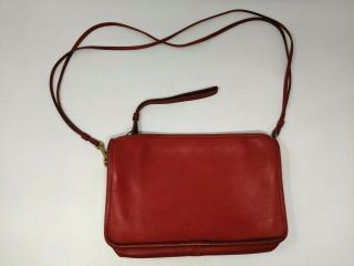 Vintage COACH Red Leather Medium Zippered Shoulder Bag Made In York Rare 2