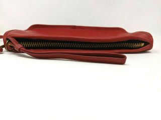 Vintage COACH Red Leather Medium Zippered Shoulder Bag Made In York Rare 5