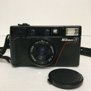 Vintage Camera Nikon Af L35 One Touch 35mm 1:2.  8 Asa Iso