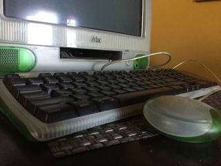 Vintage Apple iMac G3,  Lime Green with Keyboard & Mouse 2