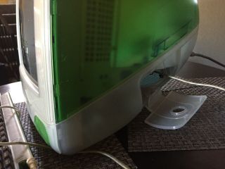 Vintage Apple iMac G3,  Lime Green with Keyboard & Mouse 4