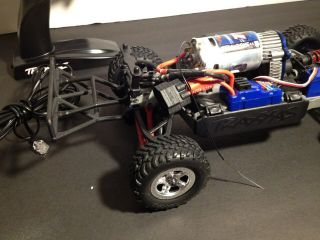 (B) Vintage Traxxas RC Car with Control (Local Estate Find) 7