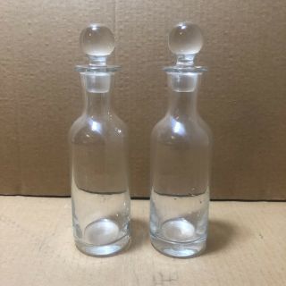 Set Of 2 Clear William Yeoward Vintage Glass 9.  5” Decanters