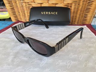 ‘vintage’ Gianni Versace Mod.  531 Black Frame W/ Gray Lens,  Case ‘rare Euc’