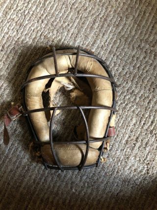 Vintage 1940s Youth Catcher’s Mask Needs Work