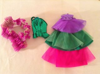 Vintage Barbie Superstar Fashion Bright And Bedazzling Colorful Charm 2482 1978