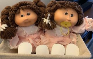 Vtg 1985 Cabbage Patch Kid Twin Girl Dolls browHair Lace Dress Tights Mary Janes 3