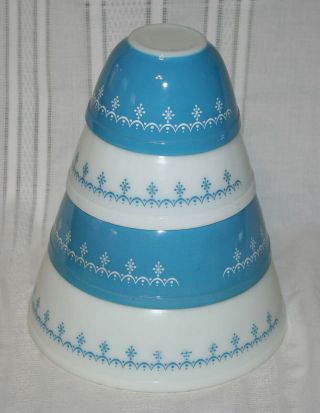 Vintage Pyrex Snowflake Blue Garland 4 Mixing Nesting Bowl Set 404 403 402 401 2