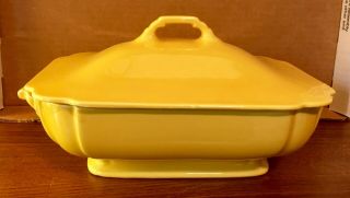 Vintage Riviera Yellow Covered Casserole Dish from Homer Laughlin 4