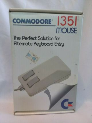 Vintage Commodore 64/128 MOUSE 1351 with floppy disk - 3
