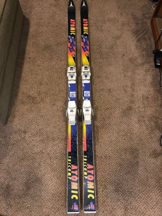 Atomic Arc 547 Tricomp Vintage Snow Skis 185cm W/ Comp Poles Pre - Owned