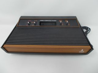 Vintage Atari Video Computer System W/controllers (g12)