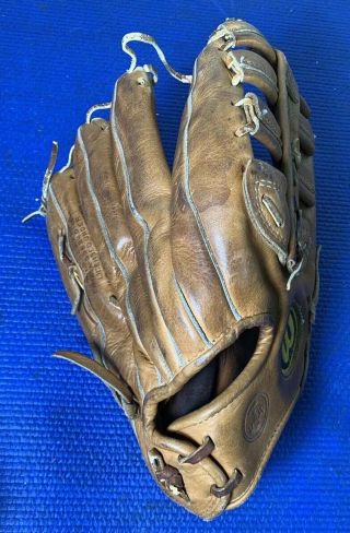 Wilson A2000 XLO USA Vintage Right Hand Throw 5