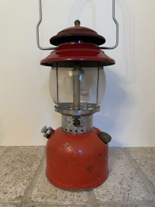 Vintage Coleman 200A Gas Lantern 1966 Date Code Globe FULLY FUNCTIONAL 8