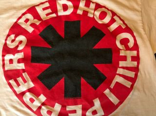 Vintage 1990 RED HOT CHILI PEPPERS T - Shirt pre - worn Size Large 7