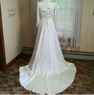 Vintage Ivory Satin 1940 ' s Wedding Gown and crown XS S Small 2 4 5