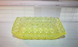 Vtg Vaseline Uranium Glass Yellow Rare Daisy And Button Pattern Rectangle Dish