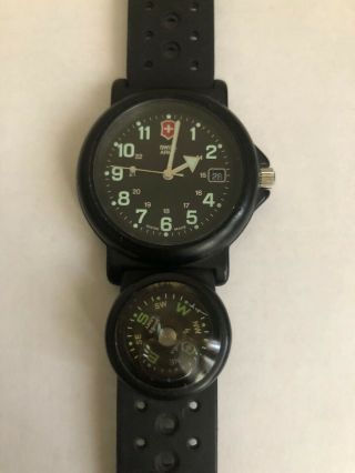 Rare Victorinox 24242 Wrist Watch Men’s Renegade With Compass.