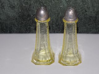Vintage Anchor Hocking Yellow Depression Glass Princess Salt & Pepper Shakers