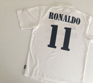 RONALDO Real Madrid 2002/03 Home Football Shirt M Adidas Vintage Soccer Jersey 2