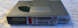 Vintage Sony Walkman MD Digital Bass MiniDisc - with User ' s Guides and Cable 2