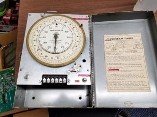 Vintage Industrial Zenith Electric 24 - Hour Timer P - 185 - Radio Broadcast Program