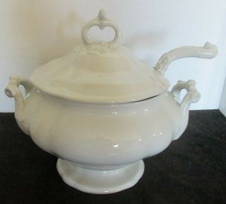 Vintage Red Cliff Ironstone Soup Tureen W/ Matching Ladle 2 11 " D X 9 " H