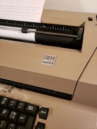 IBM Selectric II Correcting Electric Typewriter TAN (Vintage) 4