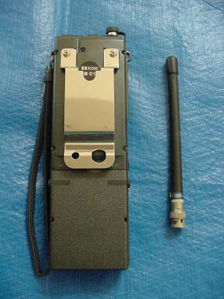 Vintage ICOM IC - M5 VHF Marine Radiotelephone w battery,  antenna and instruction 4