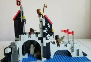 Lego 6075 Wolfpack Tower Castle & Instructions 8