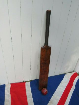 ANTIQUE VINTAGE ENGLISH WOODEN CRICKET BAT AND BALL SPORTING ANTIQUES BAR PROP 3