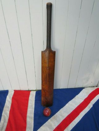 ANTIQUE VINTAGE ENGLISH WOODEN CRICKET BAT AND BALL SPORTING ANTIQUES BAR PROP 4
