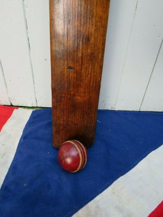 ANTIQUE VINTAGE ENGLISH WOODEN CRICKET BAT AND BALL SPORTING ANTIQUES BAR PROP 5