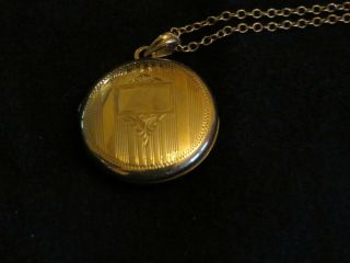 Vintage 14k Yellow Gold Esemco Round Locket And 16 " Chain 4 Grams